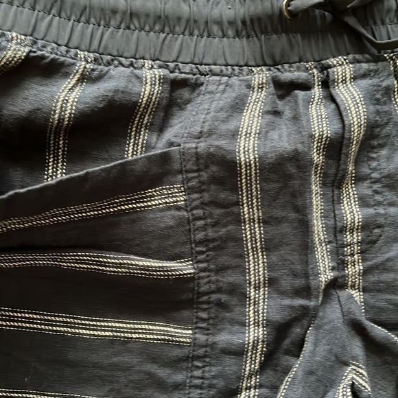 Athleta Cabo linen striped shorts sz 6 - Picture 4 of 8